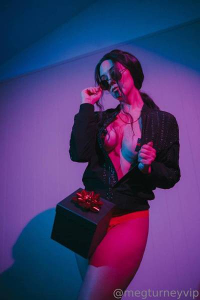 Meg Turney Dick In A Box Onlyfans Set Leaked on leakfanatic.com