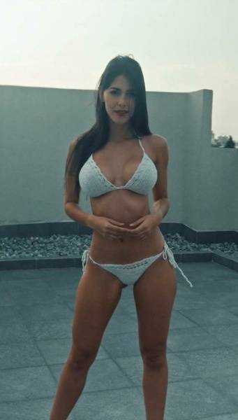 Ari Dugarte Sexy Knit Bikini Modeling Patreon Video  - Venezuela on leakfanatic.com