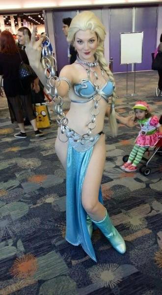 Elsa/Slave-Leia cosplay crossover on leakfanatic.com