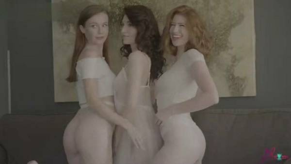 Emily Bloom Nude Lesbian Photoshoot Video  on leakfanatic.com