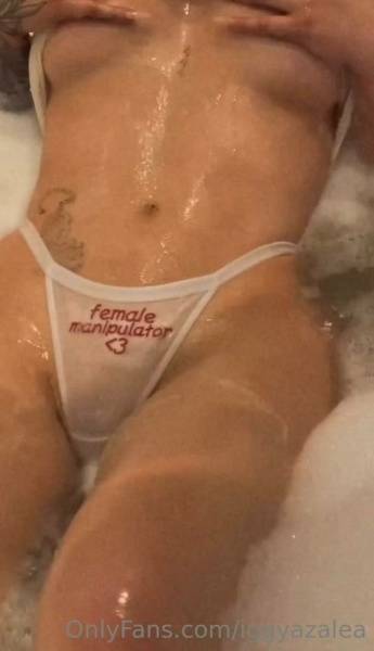 Iggy Azalea Nude Pussy Nipple Flash  Video  - Usa - Australia on leakfanatic.com