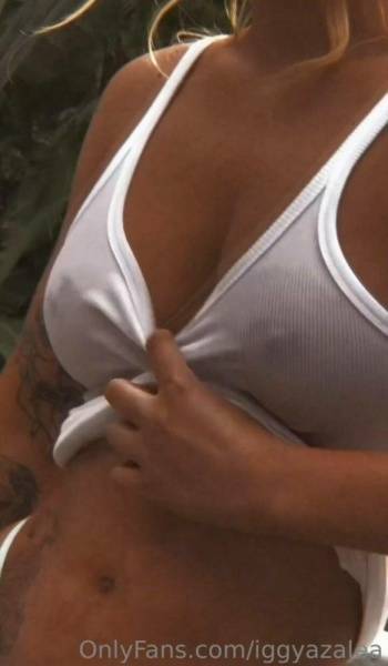 Iggy Azalea Nude See-Through Pool  Video  - Usa - Australia on leakfanatic.com