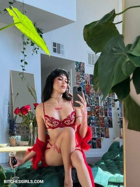 Valeria Mars Nude Latina - Valeria Nude Videos Latina on leakfanatic.com