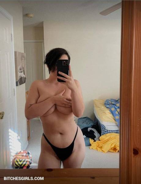 Beebinch Big Tits Curvy Girl - M4Stiff Onlyfans Leaked Photos on leakfanatic.com
