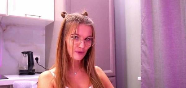 Blowjob with glasses and no glasses pussy fuck on leakfanatic.com