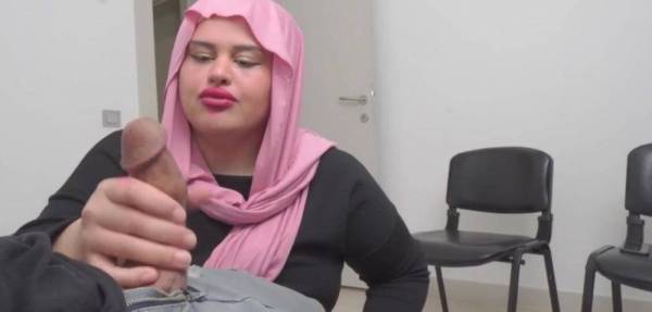 Married Hijab Woman caught me jerking off in Public waiting room. on leakfanatic.com