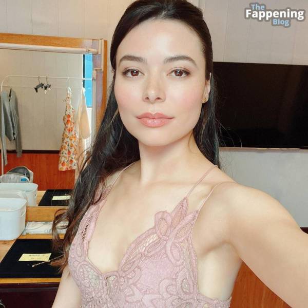 Miranda Cosgrove Sexy (6 Photos) on leakfanatic.com