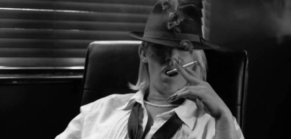 [2021-03-08] LouLou Petite – The Smoking Detective on leakfanatic.com