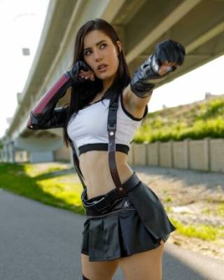 Erin Olash Final Fantasy Tifa Cosplay Set  - Usa on leakfanatic.com