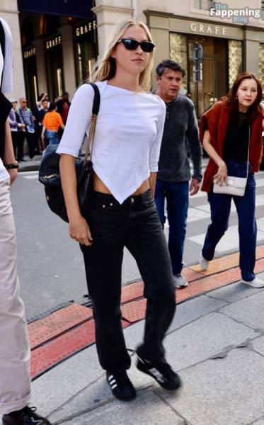 Braless Lila Moss Arrives for Paris Fashion Week (7 Photos) on leakfanatic.com