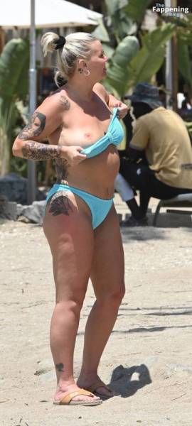 Kerry Katona Flashes Her Nude Boob on the Beach (70 Photos) - Spain on leakfanatic.com