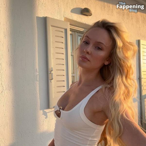 Zara Larsson Sexy (2 Photos) on leakfanatic.com