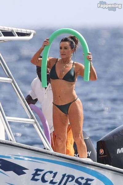 Kyle Richards, Erika Jayne & Dorit Kemsley Enjoy Their Ocean Swim in St Lucia (92 Photos) on leakfanatic.com