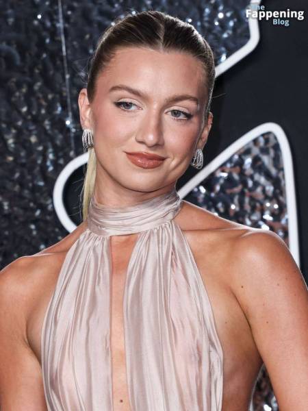 Anna Sitar Flashes Her Nude Tits at the 2024 MTV Video Music Awards (27 Photos) - New York on leakfanatic.com